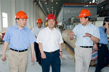 2007年5月25日，時任全國政協(xié)常委、經(jīng)濟(jì)委員會副主任、中國包裝聯(lián)合會會長石萬鵬一行來公司視察