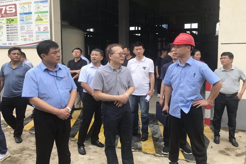 2020年8月5日，時任國家水利部全國節(jié)約用水辦公室副主任熊中才蒞臨景興紙業(yè)調(diào)研企業(yè)用水節(jié)水工作
