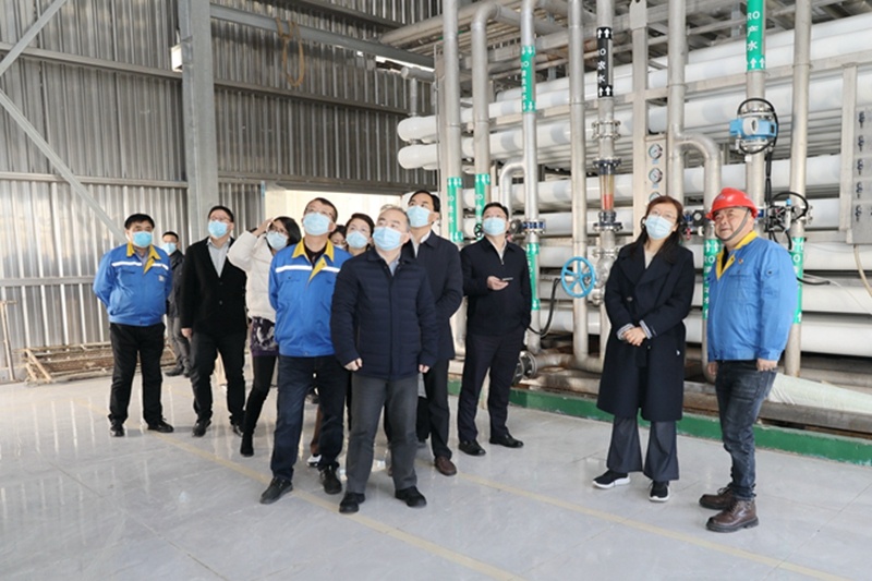 2022年12月15日，時任浙江省發(fā)展改革委黨組成員、副主任吳紅梅蒞臨景興紙業(yè)調(diào)研企業(yè)用能、節(jié)能工作