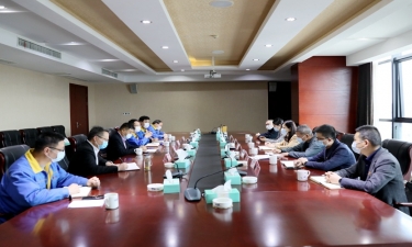 平湖市委常委、宣傳部長沈志鳳蒞臨景興紙業(yè)調研疫情防控和復工復產情況